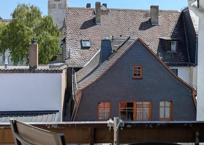 Zur Lindenau